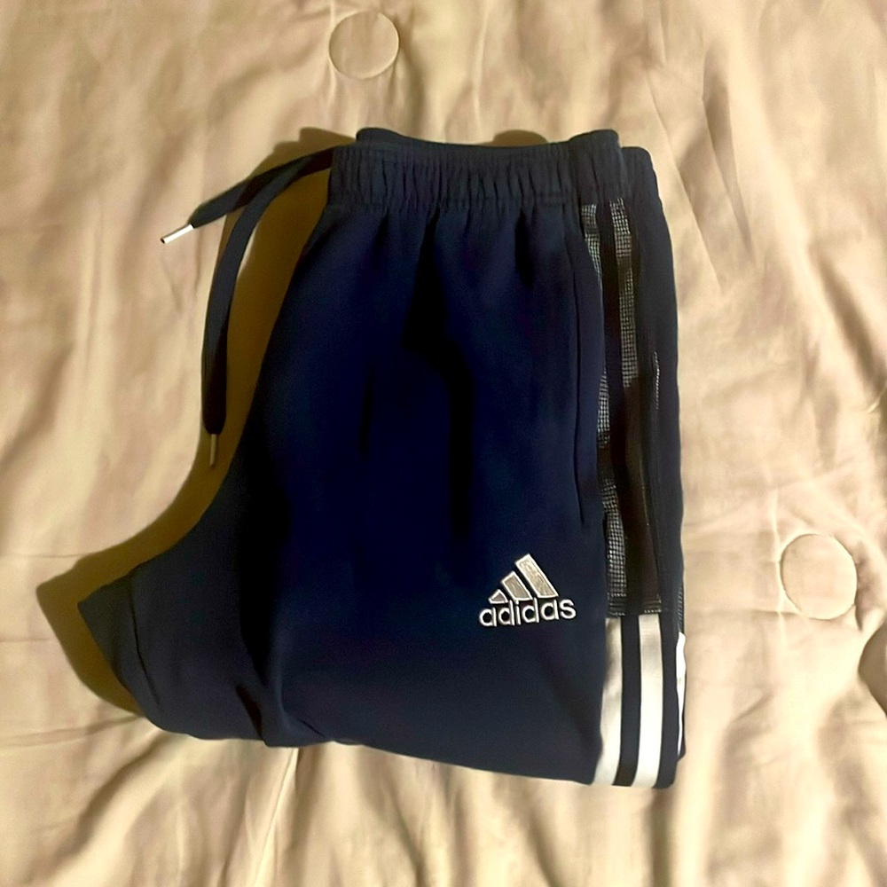 Adidas sweatpants